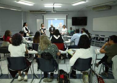 Bienvenida Seminario “Estrategias de procuración de fondos y movilización pública en medios digitales”